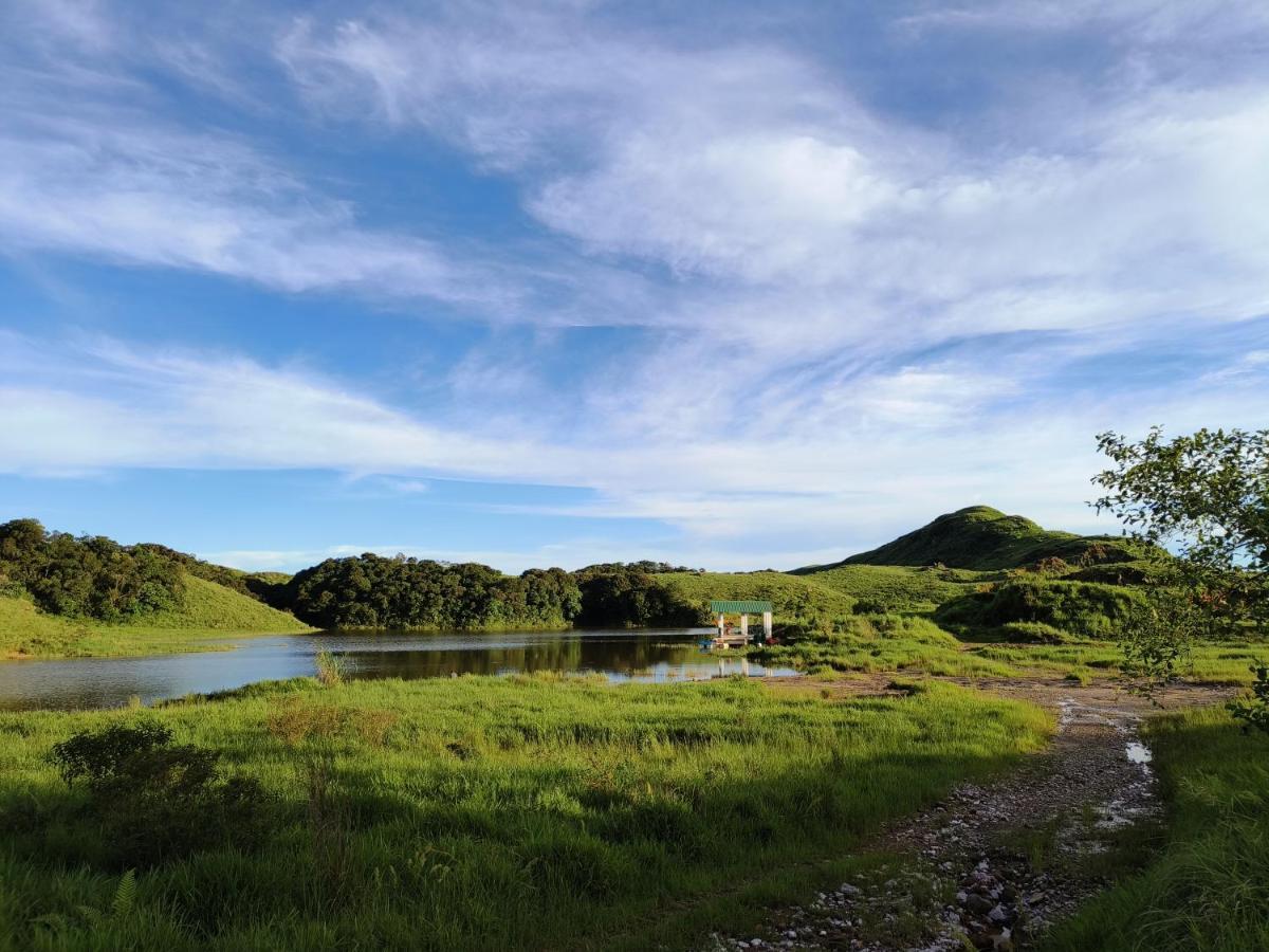 Lavender Guesthouse Cherrapunji Bagian luar foto