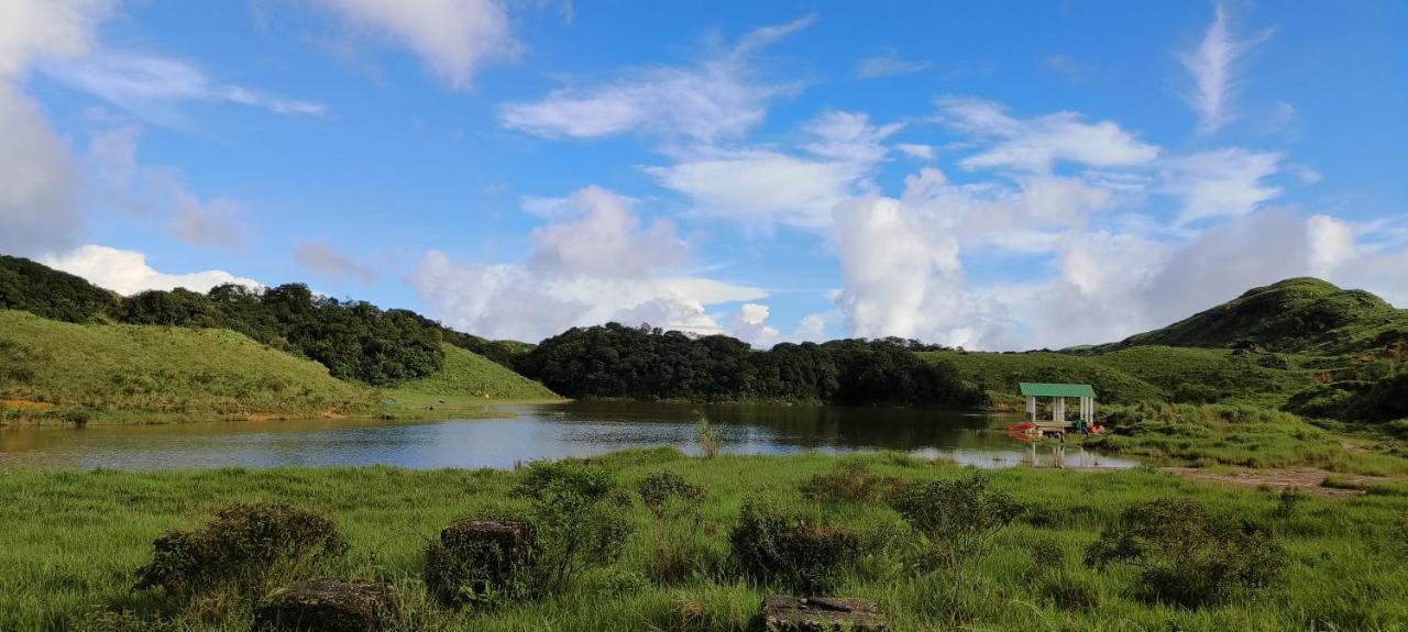 Lavender Guesthouse Cherrapunji Bagian luar foto